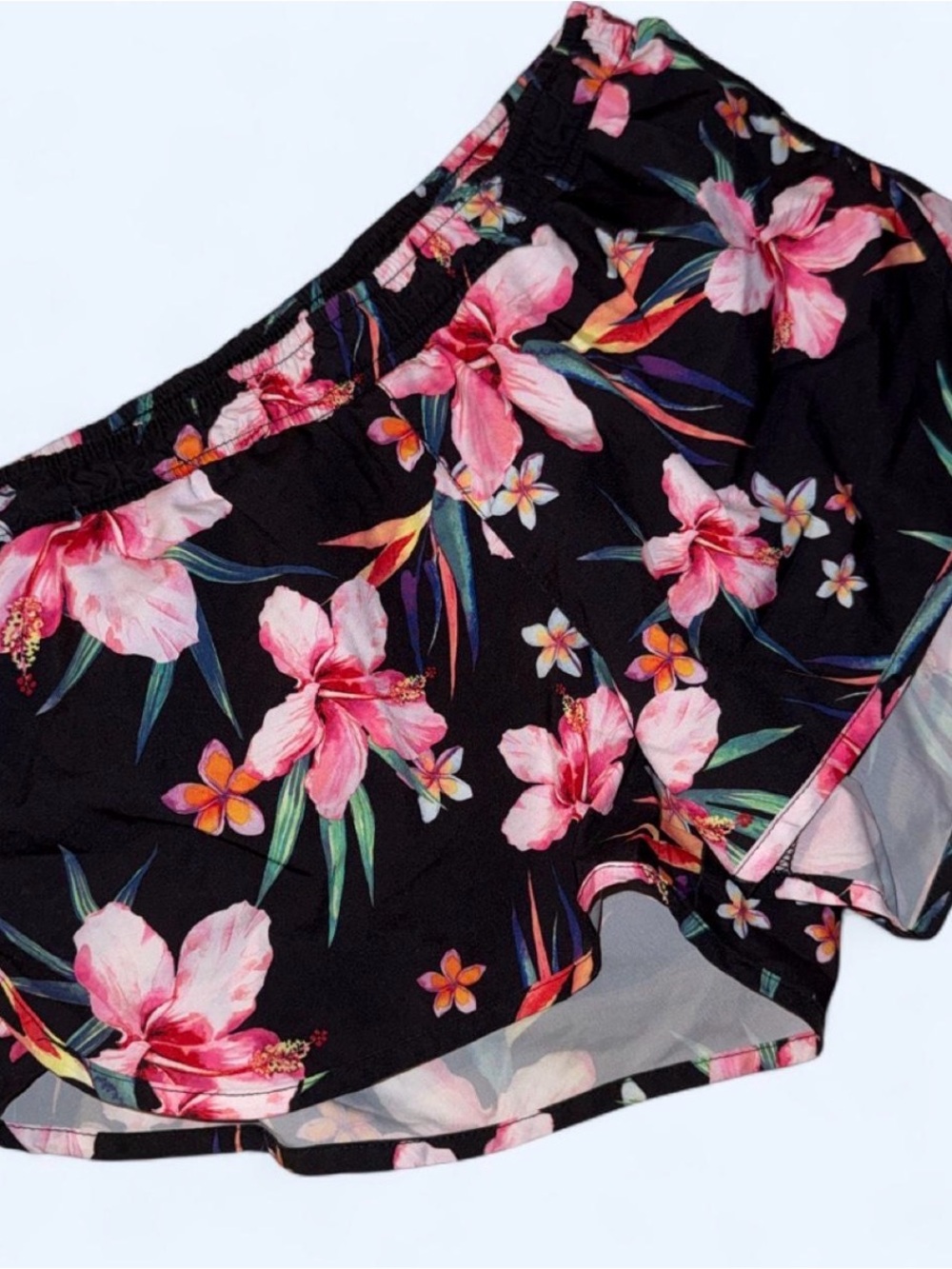 Old Navy Active Black Floral Woman‘s Drawstring Shorts twith Teal Tie